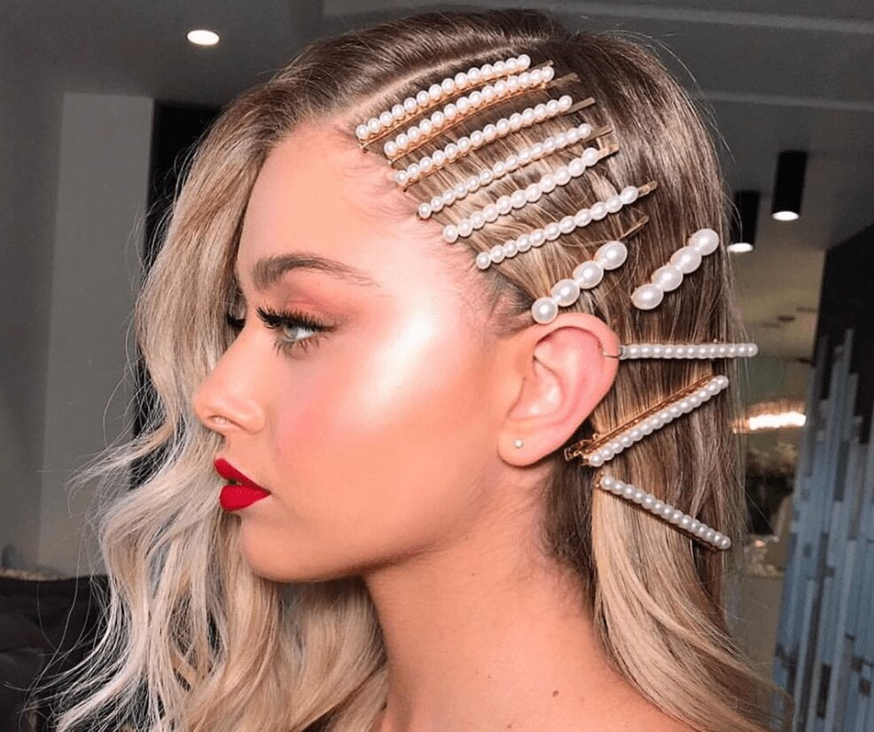 Curly Half Up Half Down Weave: 9 Best Ways To Style 7 curly-half-up-half-down-weaves-ways-to-style-and-protect