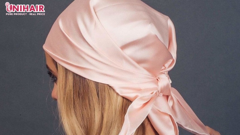 the best way to sleep with hair extensions